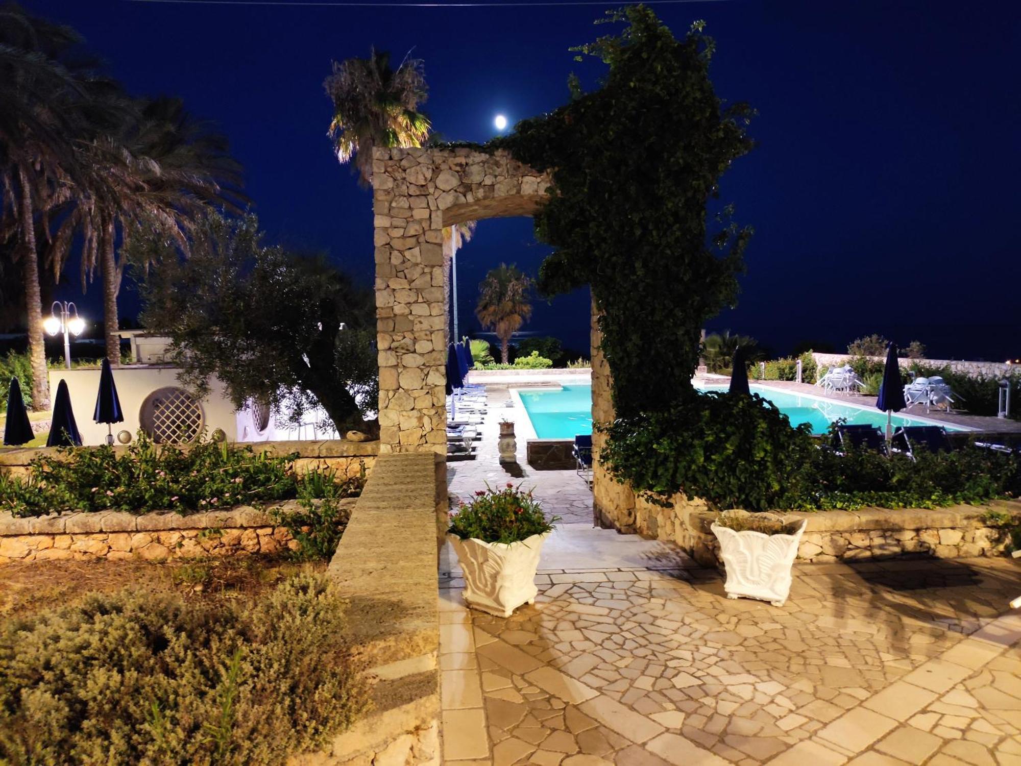 Picchio Hotel Pescoluse Marina Di Pescoluse Exterior foto